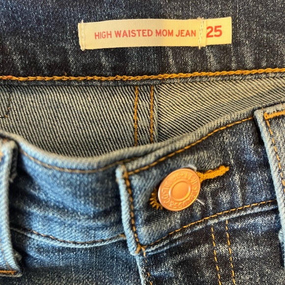 Levi’s High Waisted Mom Jeans - Picture 2 of 4